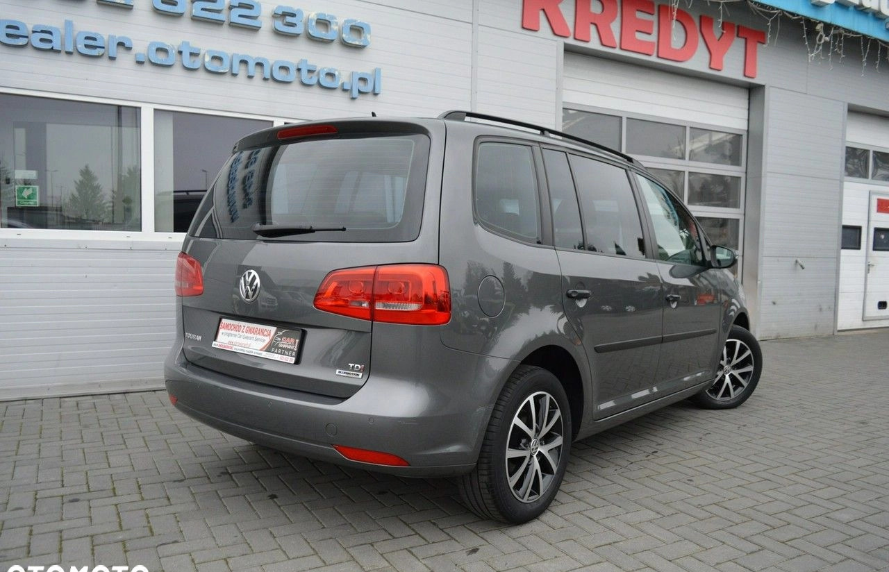 Volkswagen Touran cena 41900 przebieg: 215000, rok produkcji 2015 z Hrubieszów małe 781